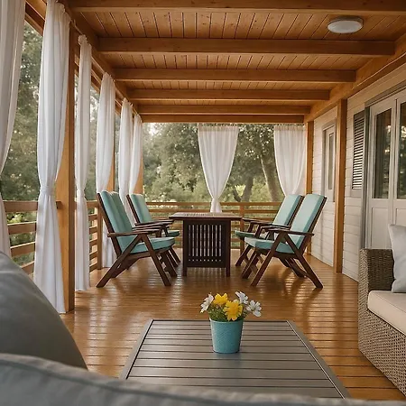 Kamp alanı Mobile Homes Crystal 4*