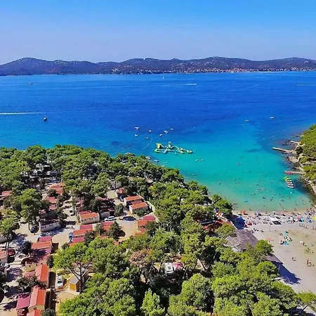 Mobile Homes Crystal Kamp alanı 4*