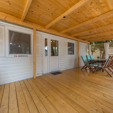 Campsite Mobile Homes Crystal 4*