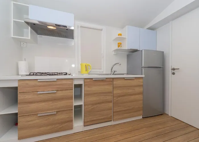 Mobile Homes Crystal Kamp 4*