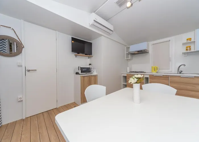 Mobile Homes Crystal Kamp Biograd Na Moru