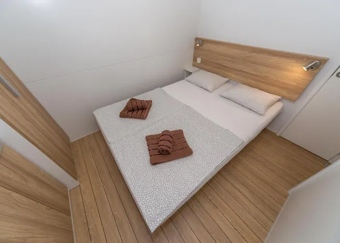 Mobile Homes Crystal 4*