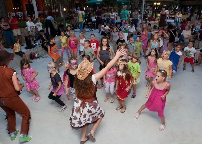 Кемпинг Mobile Homes Crystal 4*